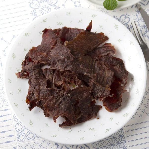 画像2: キャバスーツチップス・うす~くスライスして焼いた 牛のもも肉ジャーキー（30g） (2)